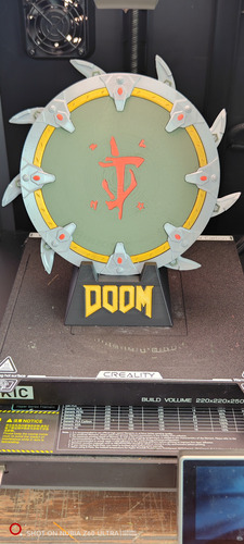 Doom Slayer Escudo De Dark Ages