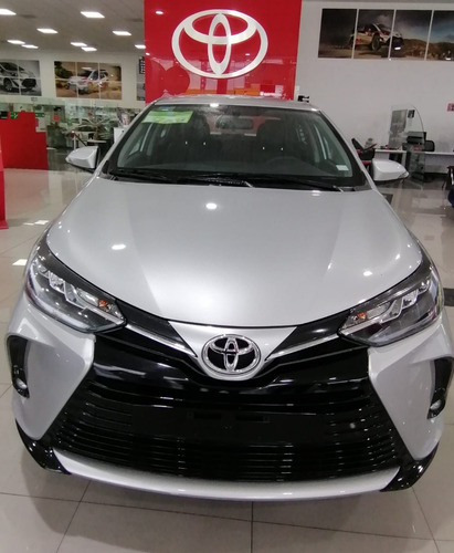 Imagen 2 de 10 de Toyota Yaris 2021 S Mt