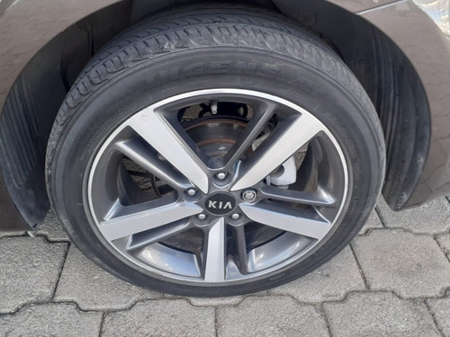 Imagen 14 de 15 de Kia Forte 2.0 Sx At 2017