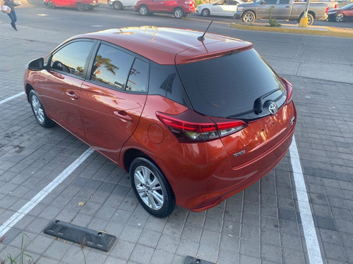 Imagen 6 de 14 de Toyota Yaris S 2019