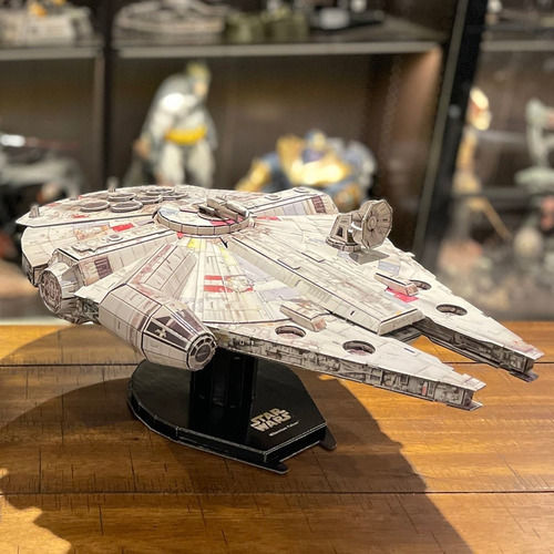 Imagen 6 de 8 de Star Wars Halcón Milenario Rompecabezas 3d