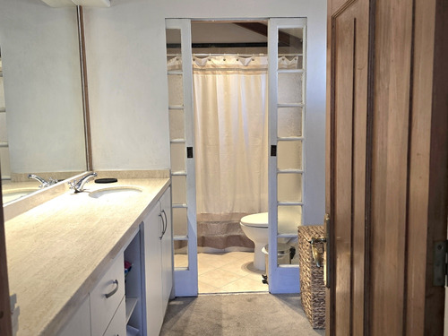Amplia Casa: Ideal Para Familias Grandes