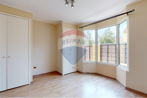 Entrega Inmediata | Casa Con Gran Patio Remodelada