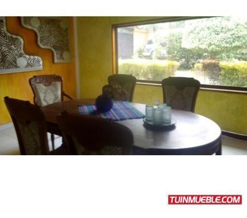 Imagen 2 de 8 de Casa En Venta. Urbanización La Mata Av. Principal