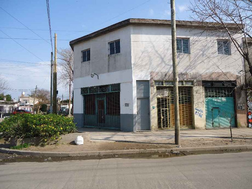 Imagen 3 de 14 de Local Con Vivienda En Venta En Castelar Sur