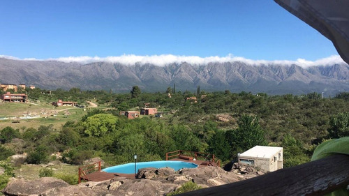Nono Venta De Complejo Con 4 Casas Y Dpto