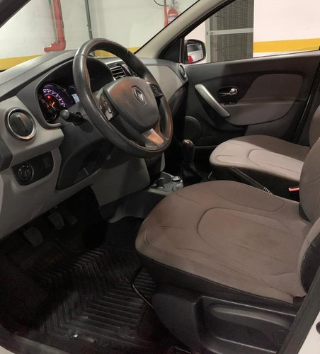 Imagem 11 de 16 de Renault Logan Dynamique 1.6flex Manual 2014 Com 85.900km