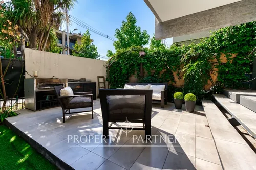 Departamento En Venta Con Jardín Y Amplio Subterrá...