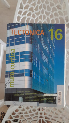  Revista Importada Tectónica 16 Muro Cortina. Usada