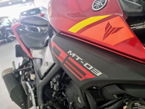 Imagem 6 de 10 de Yamaha Mt-03
