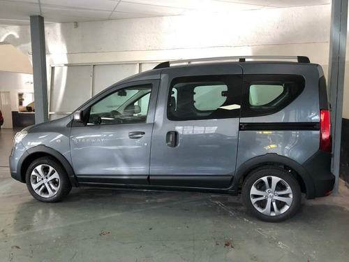 Imagen 8 de 25 de Renault Kangoo Stepway 1.6 Nav Patentada 2023 (juan)