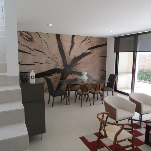 Estrena Casa En Zibata, 3 Recamaras Jardín, Sala Tv, Terraza Techada, Alberca.