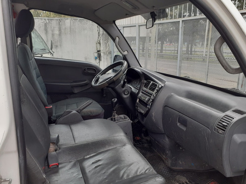 Imagen 2 de 4 de Kia K 2500