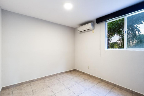 Departamento En Venta En Colonia Versalles, Puerto Vallarta, Jalisco