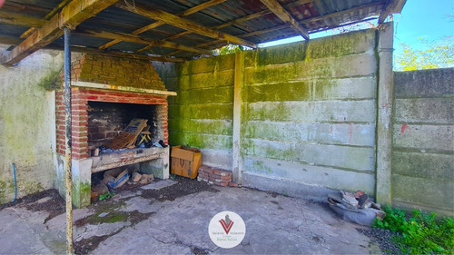 Hermosa Casa En Venta | 2 Dormitorios | 1 Baño | Sobre Avenida | Gral. Belgrano. Bs.as.