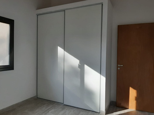 Moderno Y Lindo Duplex En Las Glorias, Maschwitz.