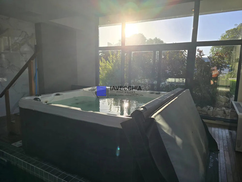 Venta Apartamento 1 Dormitorio Y Medio En Edificio View I Punta Del Este