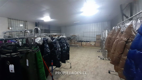 Local Comercial En Venta En Ñuñoa / Emilio Vaisse