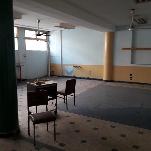 Edificio En Block Centro Porteño Peru Y Av Belgrano