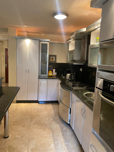 Townhouse. En Villa Venezia Manantial, Naguanagua. LG