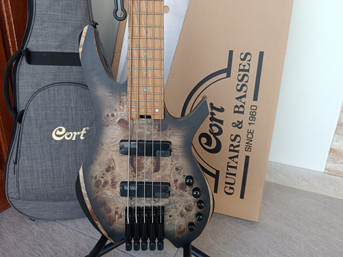 Baixo Cort Headles 5 Cordas Ativo/passivo Com Bartolini Zero Destro Marrom Laqueado 5 (Usado)