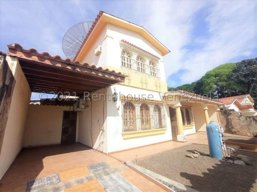 Imagen 1 de 18 de Gustavo Zavala Rentahouse 22-10437