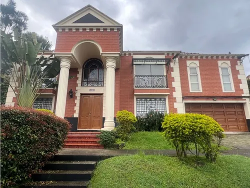 Casa Amoblada En Arriendo Poblado San Lucas