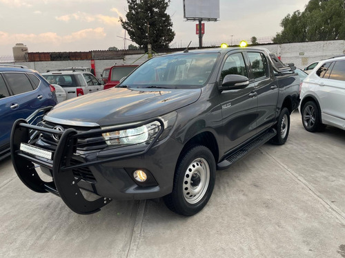 Toyota Hilux 2.7 Cabina Doble Base Mt