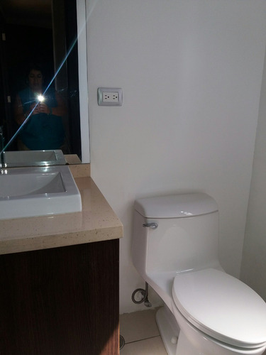 Imagen 10 de 12 de Apartamento En Alquiler En Zona 14
