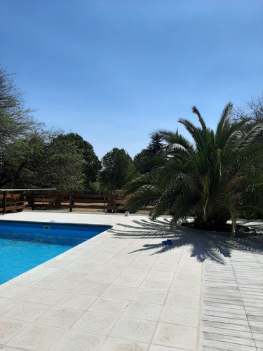 Venta O Consecion - Complejo De 4 Cabañas, 1 Casa, Piscina