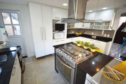 Imagem 11 de 20 de Casa - Barra Da Tijuca - Condominio Jardim Marapendi - E963