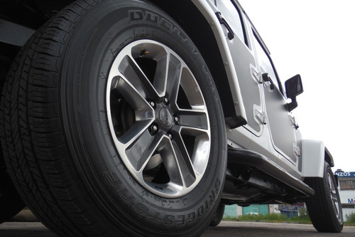 Imagen 7 de 13 de Jeep Unlimited Sport 2014