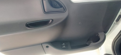 Imagem 11 de 12 de Renault Kangoo 1.6 Express 16v Flex 4p Manual