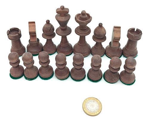 Juego Ajedrez Antiguo Piezas Y Tablero Madera (rey 9 Cm) (Usado)