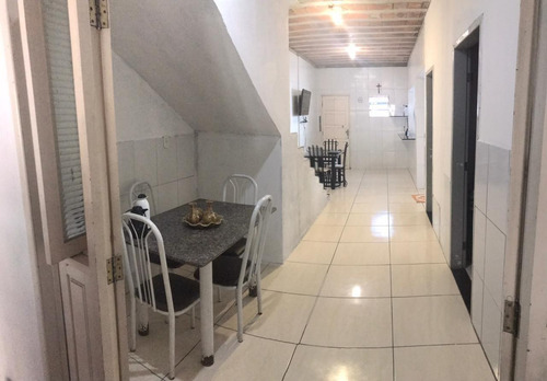Imagem 3 de 14 de Casa Com 4 Q E 2 Suítes.