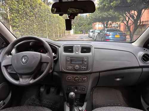 Renault Logan 1.6 Authentique