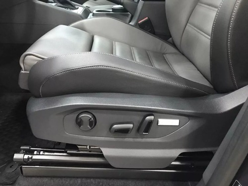 Imagen 13 de 20 de Volkswagen Amarok 2.0 Tdi 180cv Highline 4x2 At 2023