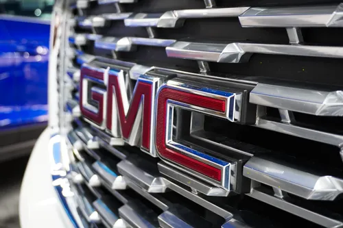 GMC Yukon 6.2 Denali 8 Vel Awd At