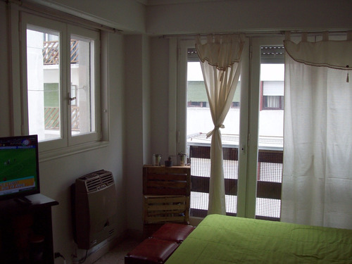 Imagen 2 de 5 de Departamento 1 Ambiente Con Balcon Frances En Venta Mar Del Plata