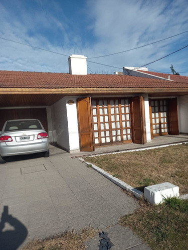 Casa En Venta, 3 Habitaciones. Barrio Terminal. Tandil