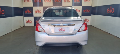 Nissan Versa 1.6 16V FLEXSTART UNIQUE 4P XTRONIC