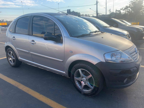 Imagem 8 de 9 de Citroën C3 2006 1.4 8v Glx 5p