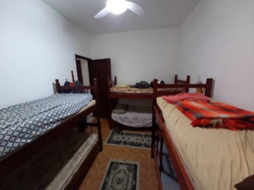 Imagem 12 de 23 de Casa No Bairro São Jorge Em Itanhaém, Litoral Sul De São Paulo, Localizado Lado Praia, Ficando À 100 Metros Do Mar (1 Quadra Do Mar) Em Rua Calçada. Possui Churrasqueira E Vaga Para 05 Automóveis.