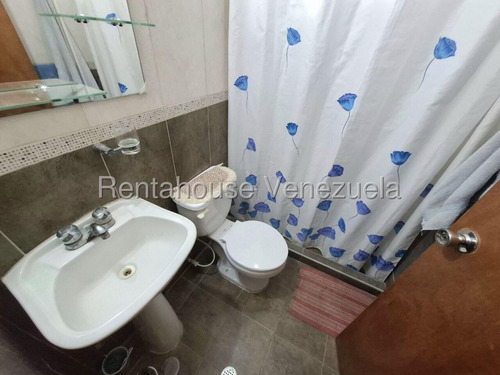 Julian Galindez Vende Casa En Urbanizacion Santa Fe Cabudare #25-22476