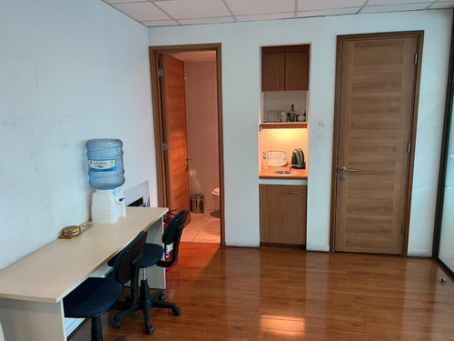 Venta / Arriendo Oficina 2 Privados A. Bello Con M. Montt