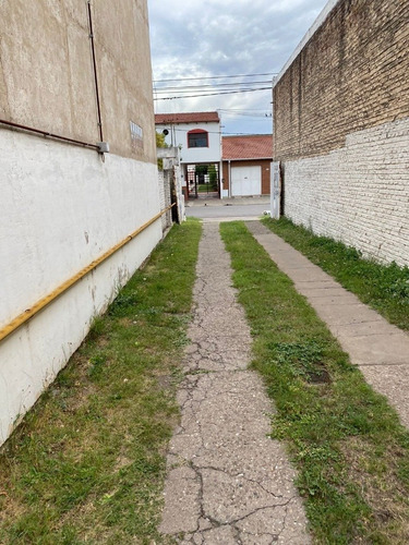 Imagen 4 de 20 de Deposito + Lote - Barrio Pacifico - 1200 Mts