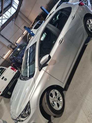 Imagen 6 de 22 de Nuevo Chevrolet Onix Ltz Mt 1.0t 5p Ad