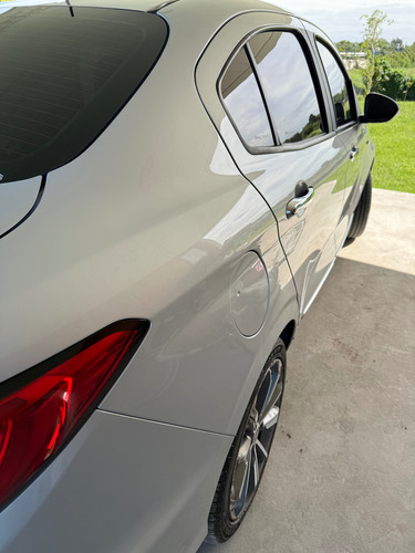 Fiat Cronos 1.8 16v Precision At6 Pack Premium