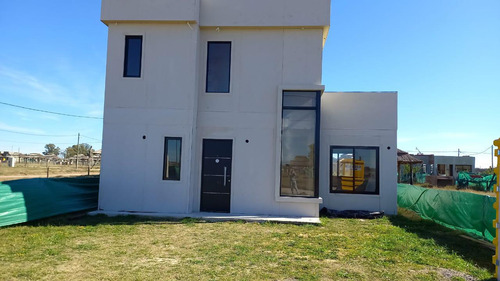 Venta/ Casa De 3 Ambientes/ Fincas Don Eugenio 2, Gral Rodriguez