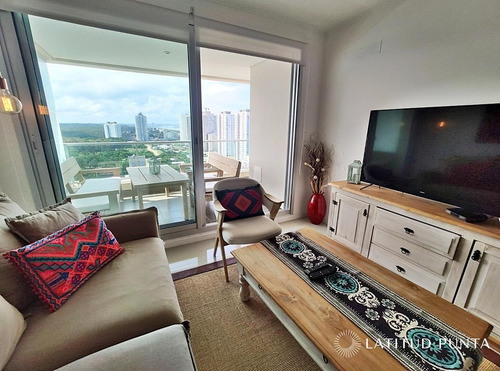 Piso Alto En Brava- Ref: 1188